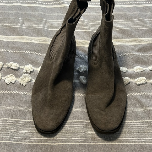 Ugg ankle boots - Picture 2 of 6